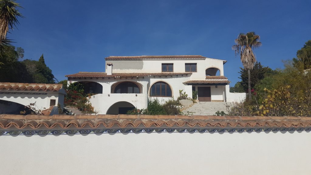 Statige villa in Moraira te koop