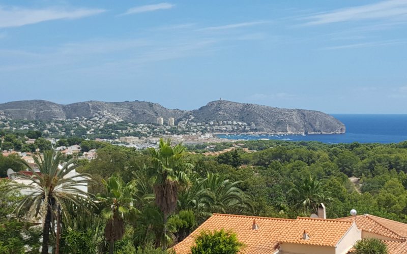 VERKOCHT | Moderne Ibiza Villa te koop in Moraira met fantastisch zeezicht Uniek Object