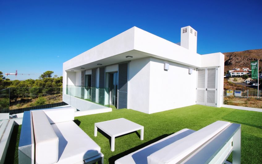 Royale villa met zeezicht te koop in Finestrat