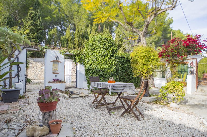 Spaans landhuisje tussen Benissa Moraira Calpe met mooi zeezicht te koop voor slechts € 180.000