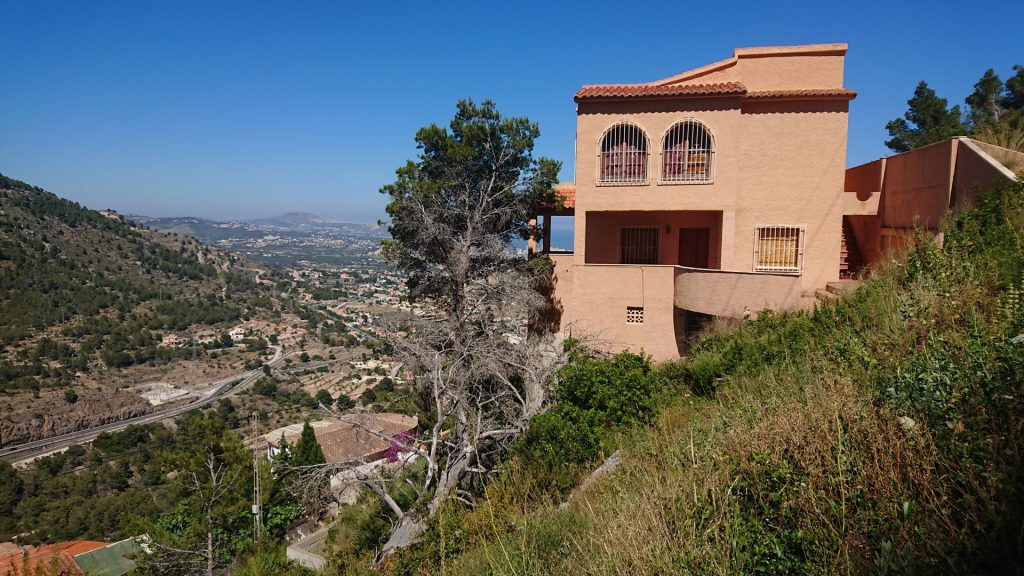 Goedkope villa in Calpe te koop