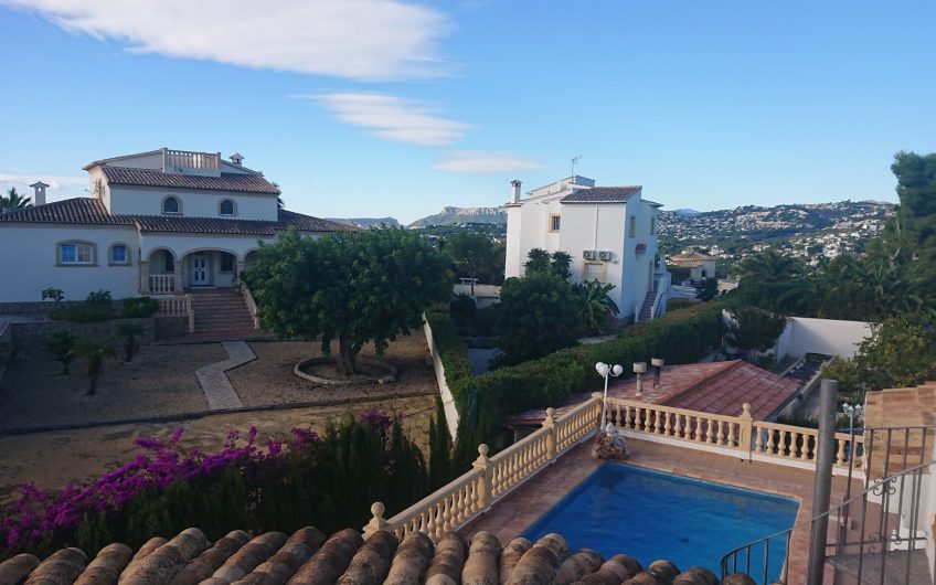 Grote ‘dubbele’ villa El Portet Moraira te koop