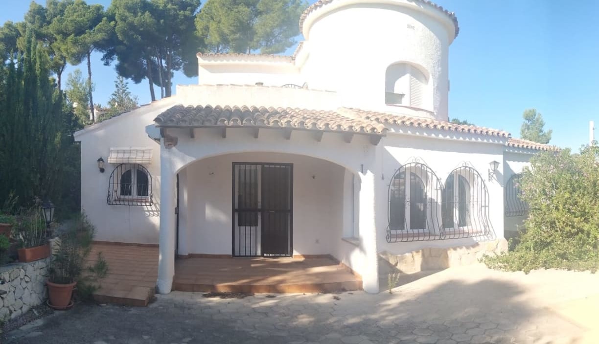 Impasse Symmetrie schrijven goedkope villa in Moraira te koop | Mirador de Moraira