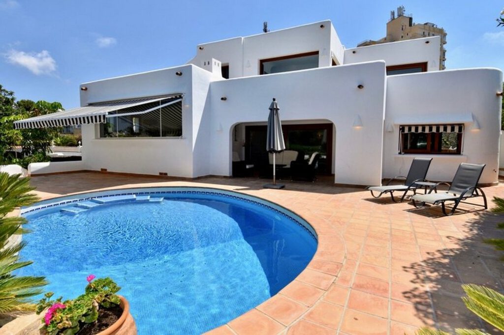 Ibiza villa Moraira te koop