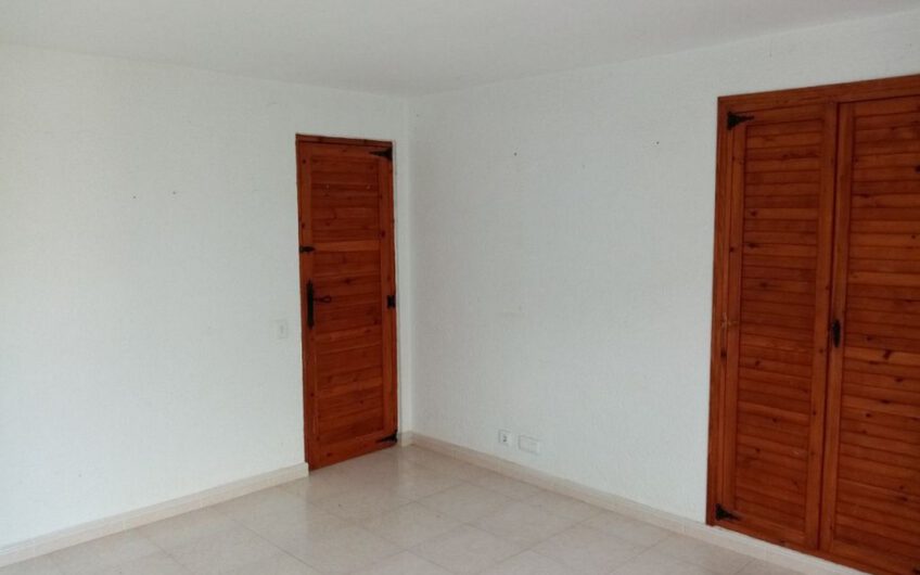 Leuk huis te koop met mogelijkheden in Moraira