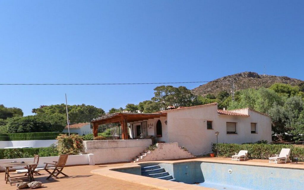 huis te koop el portet moraira om op te knappen