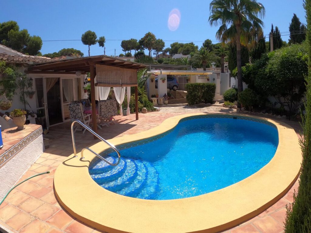 huis dichtbij Moraira centrum en strand te koop