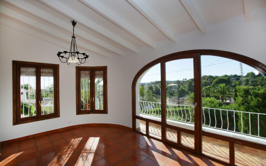 Dubbel kavel met villa in Benimeit Moraira te koop