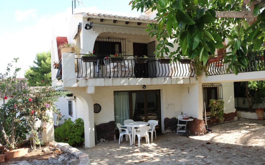 Villa met gastenverblijf Pla del Mar Moraira