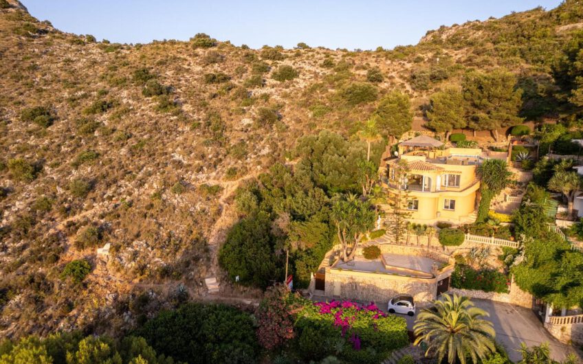 Villa el Portet Moraira te koop met waanzinnig zicht