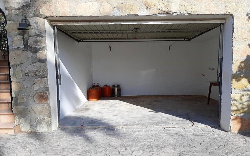 Villa met zeezicht in Moraira te koop met mogelijkheid tot uitbouw | IN PRIJS VERLAAGD