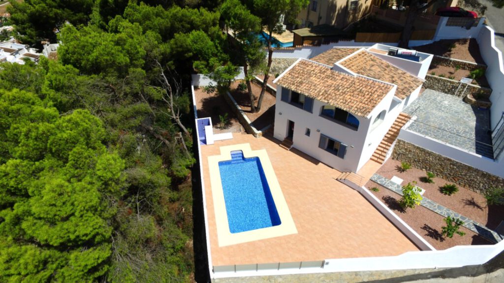 villa te koop in Moraira gerenoveerd