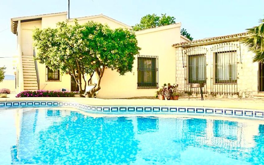 Verhuur resort in Moraira te koop