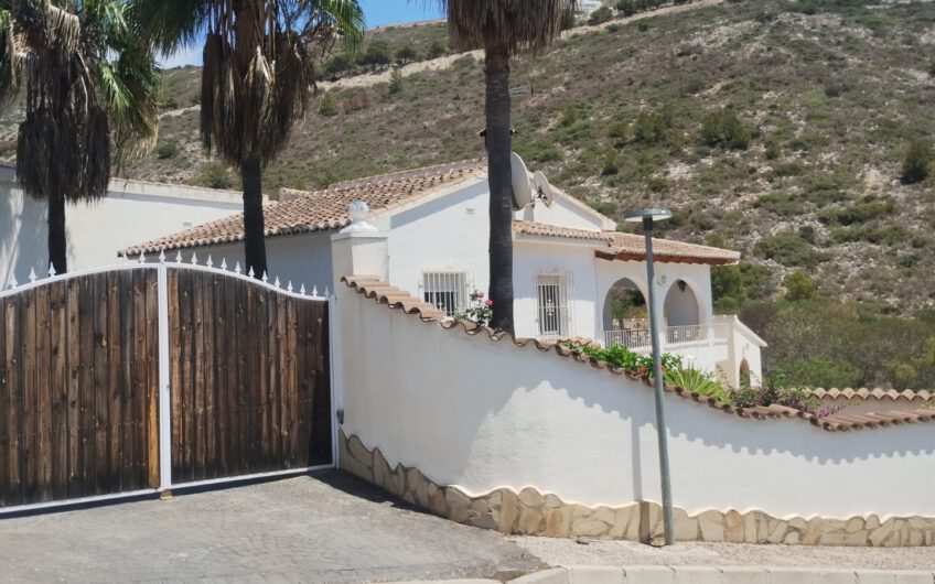 Villa op hoekkavel el Portet Moraira – Valle del Portet met zeezicht